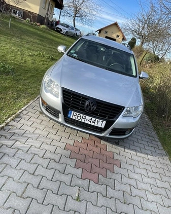 Volkswagen Passat cena 13000 przebieg: 320000, rok produkcji 2005 z Nowy Targ małe 137